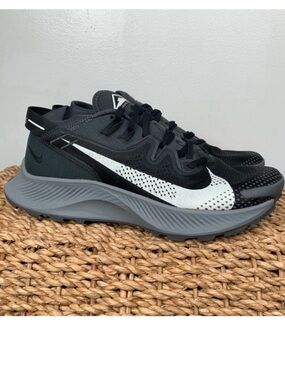 Nike Pegasus trail 2 running sneakers 👟